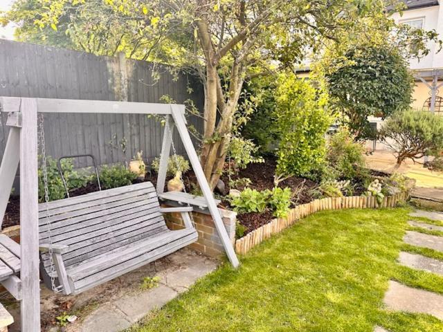 4 Bed House In Daneby Road,Se6 Villa Catford Екстериор снимка